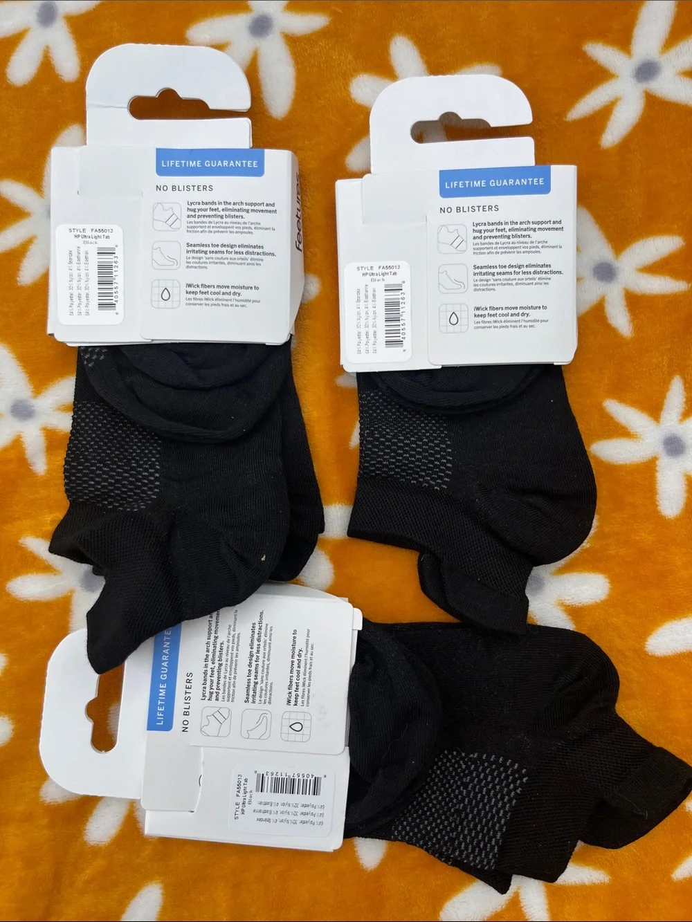 3 Pair Brand New feetures Unisex High Performance Ultra Light Low-Cut Tab Socks
